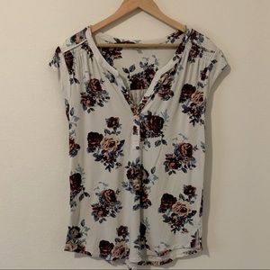 Jersey knit floral top